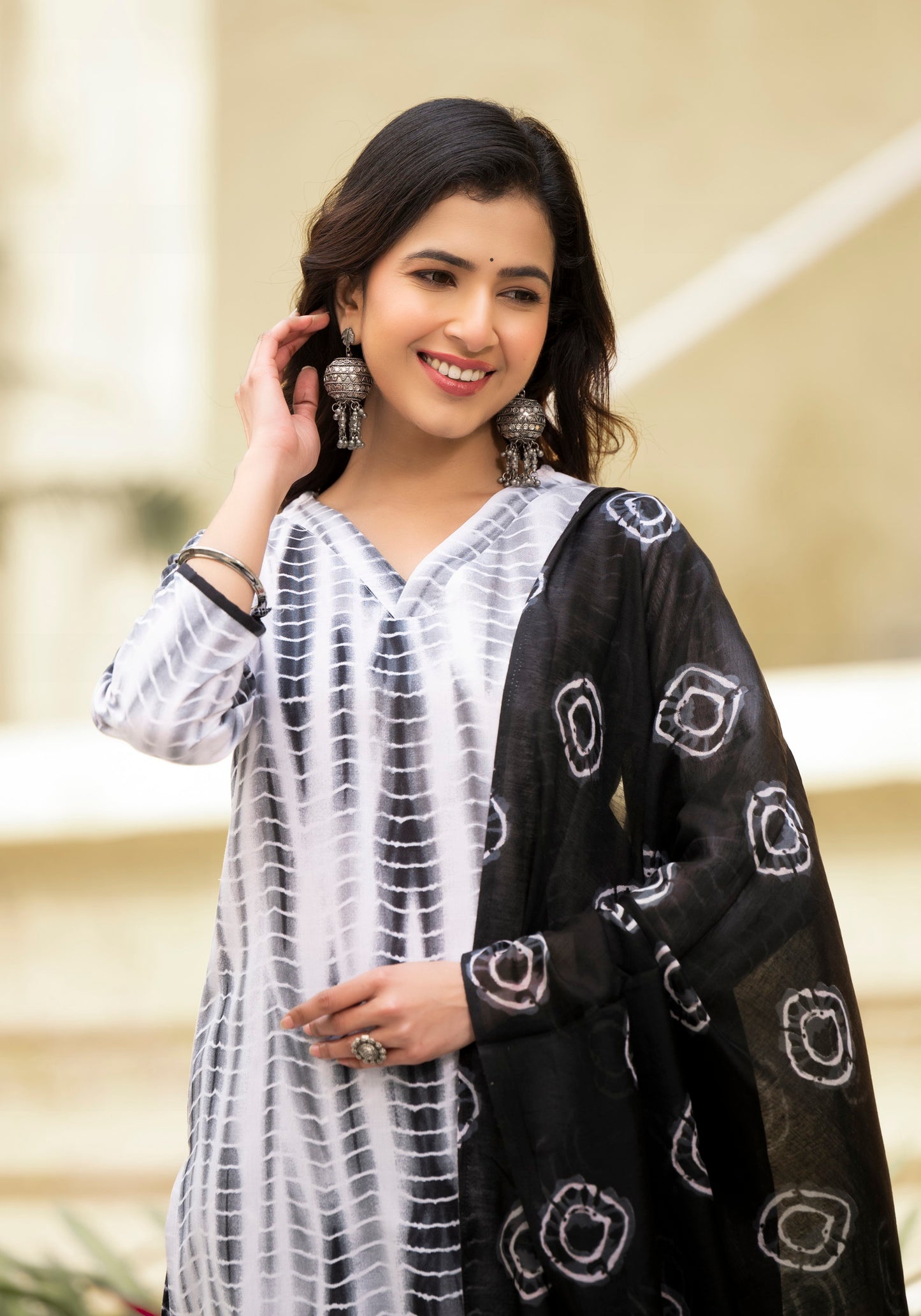 Printed Straight Kurta and Pant set with Dupatta Dropshipera
