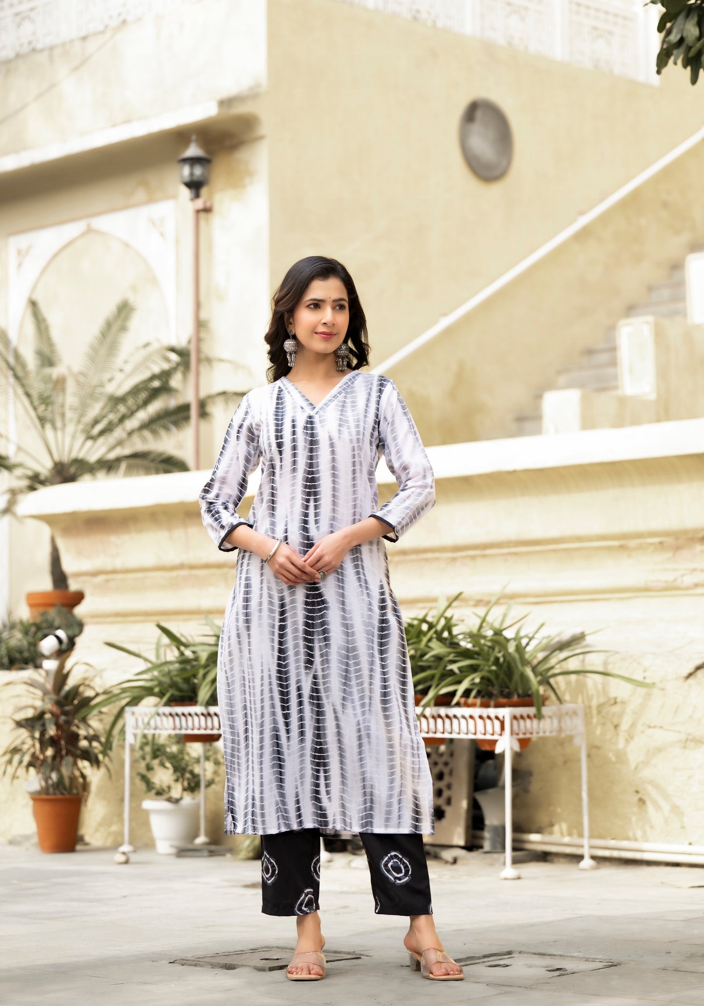 Printed Straight Kurta and Pant set with Dupatta Dropshipera