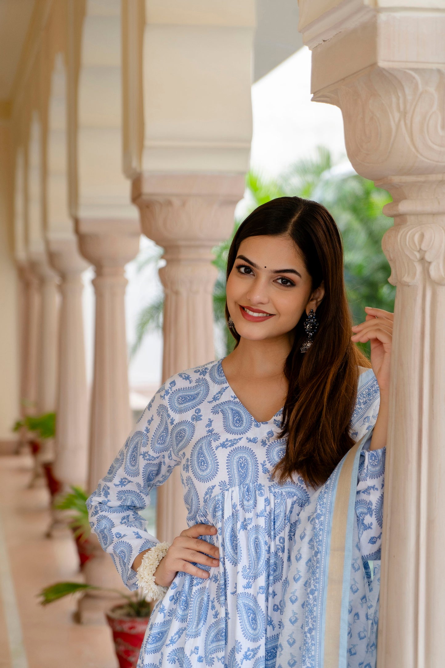 Women Block Printed Kurta and Pant Set With Dupatta in Traditional design Dropshipera