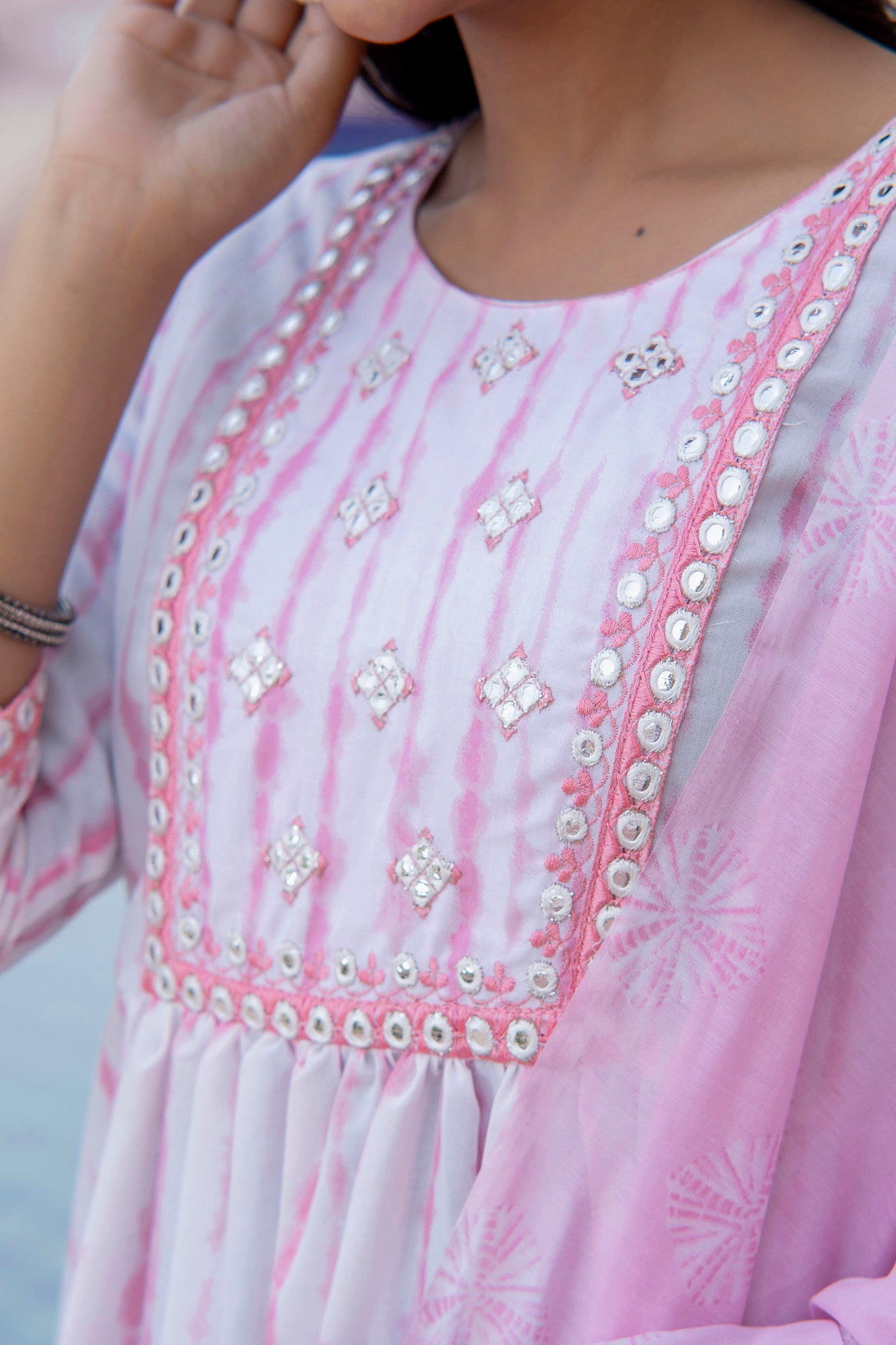 Women Embroidery Kurta and Pant Set with Dupatta in Pink Dropshipera