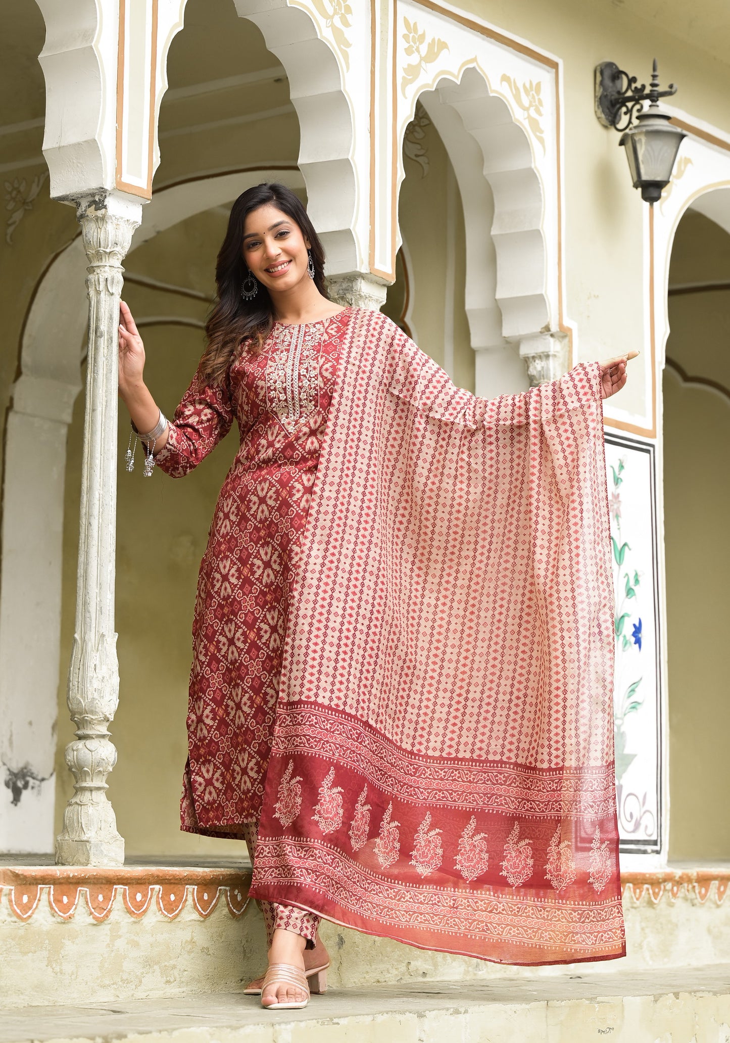 Beautiful and Simple Daily wear Kurta set With Dupatta and Bottom Dropshipera