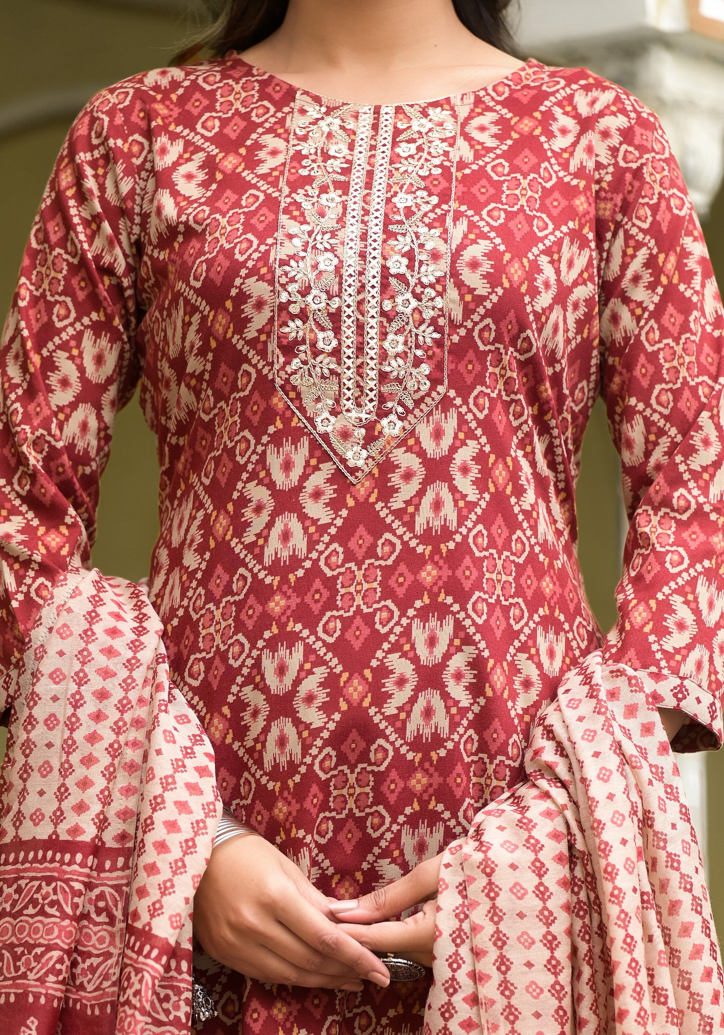 Beautiful and Simple Daily wear Kurta set With Dupatta and Bottom Dropshipera