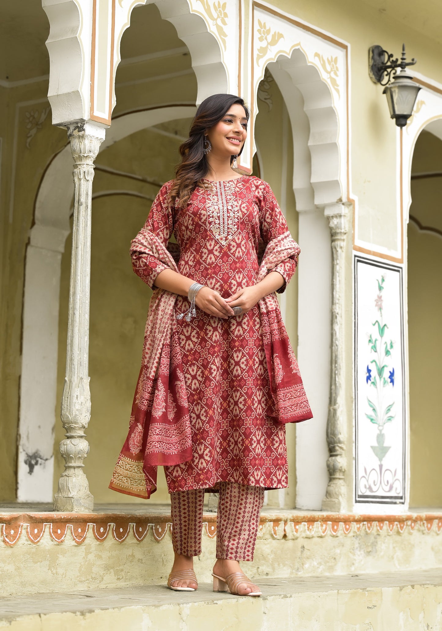Beautiful and Simple Daily wear Kurta set With Dupatta and Bottom Dropshipera