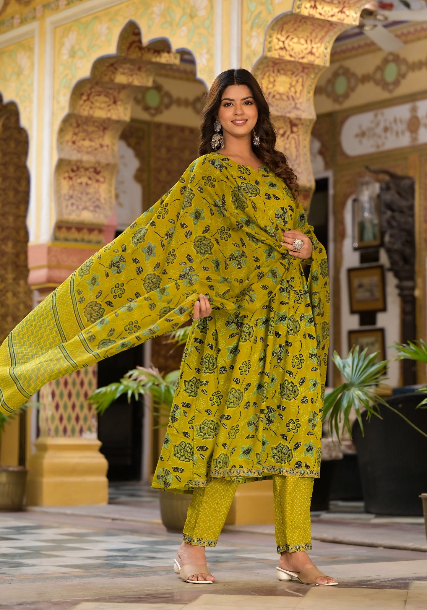 Yellow Simple Floral Printed Designer Kurta Set with Bottom and Dupatta Dropshipera