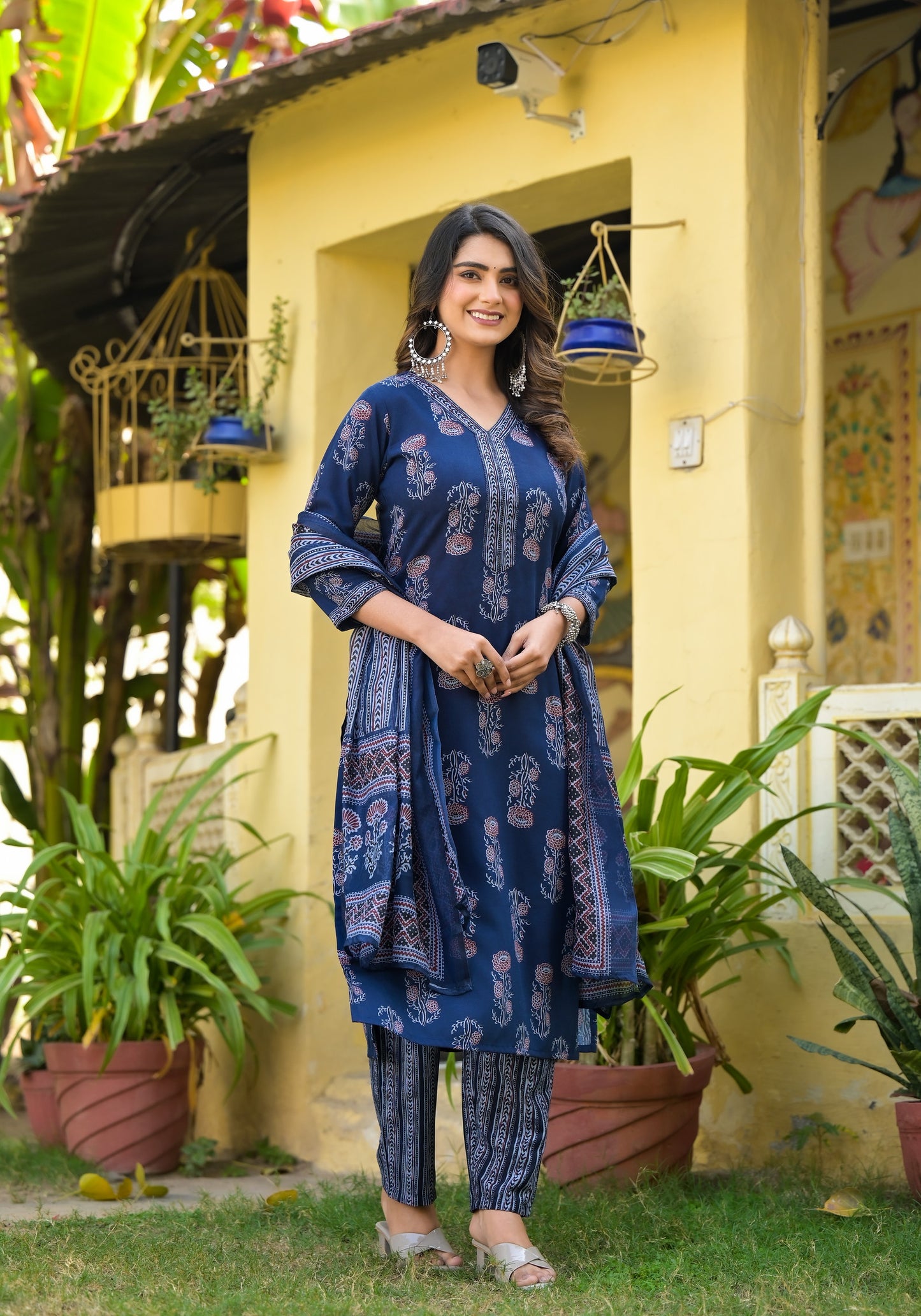 Floral Printed Kurta With Bottom Wear and Dupatta in Blue Color Dropshipera