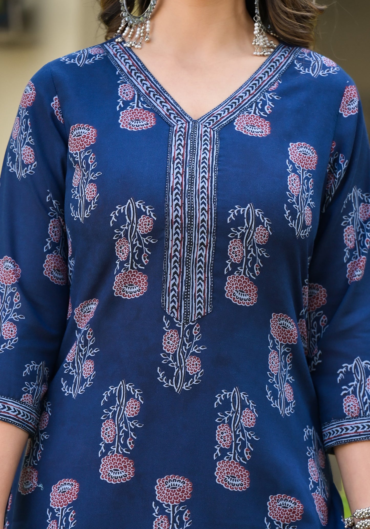 Floral Printed Kurta With Bottom Wear and Dupatta in Blue Color Dropshipera