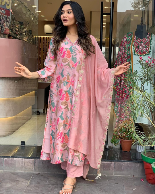 Pink Printed Kurta Set With Chanderi Dupatta With Pant Pair Dropshipera