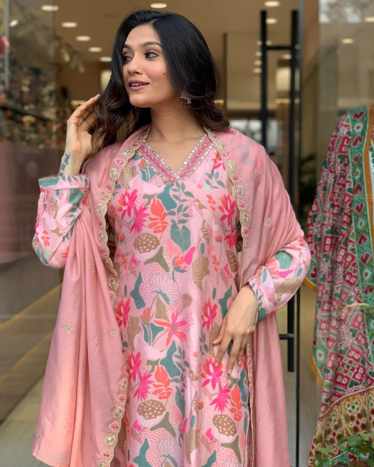 Pink Printed Kurta Set With Chanderi Dupatta With Pant Pair Dropshipera