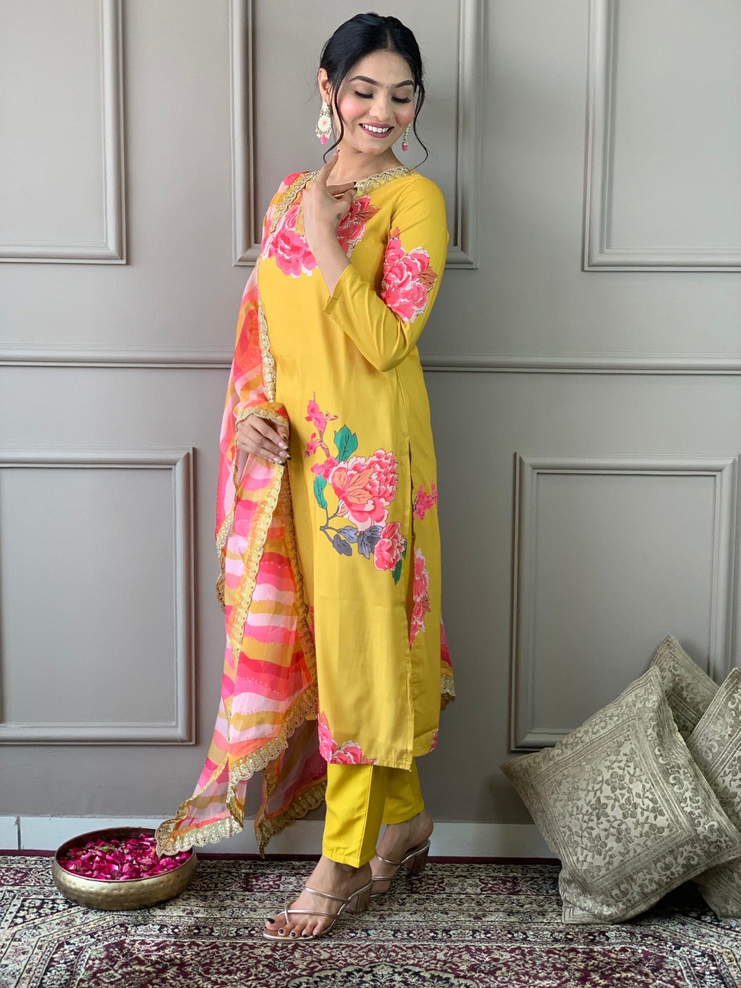 Floral Printed Straight Kurta with Botton and Dupatta Dropshipera