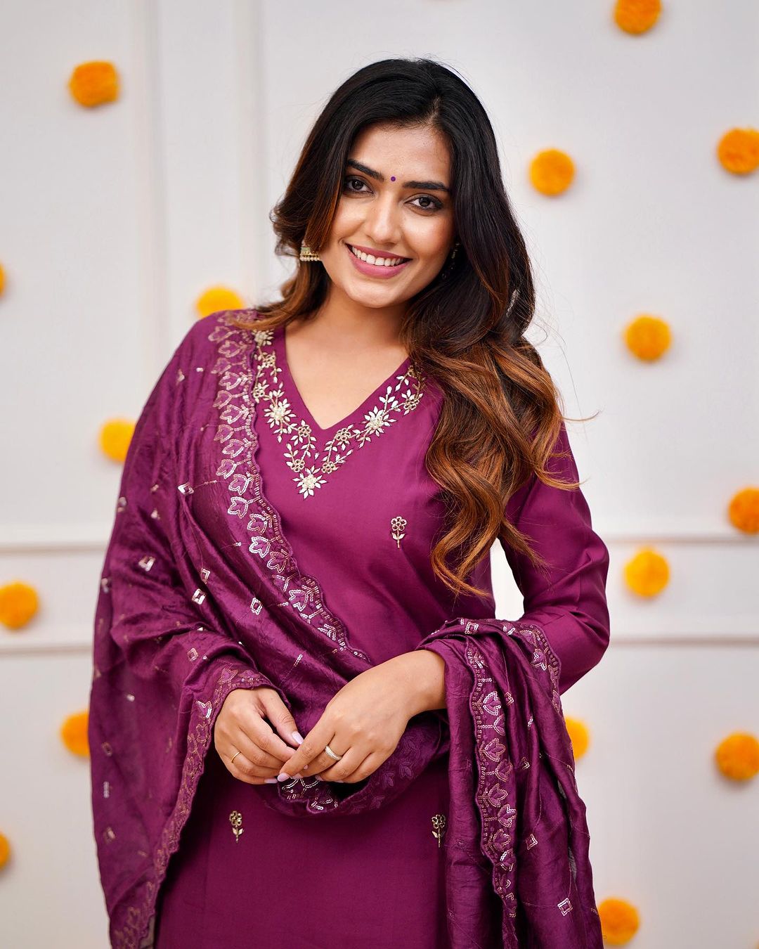 Designer Kurta set with Knee Bottom and Heavy Dupatta Dropshipera