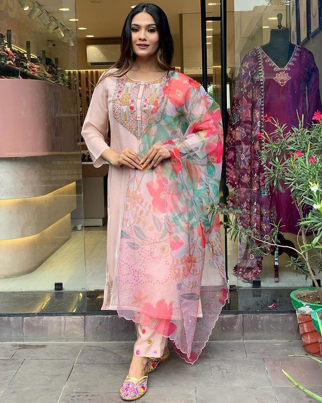Peach Heavy Kurta Set With Organza Dupatta Dropshipera
