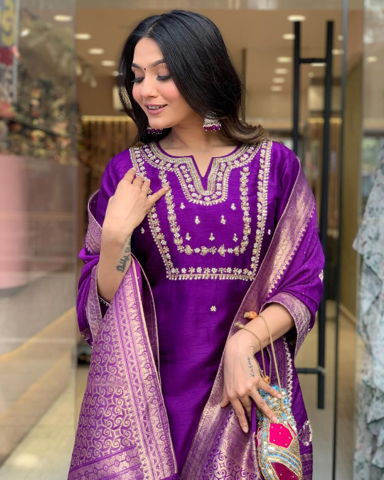 Designer Pure Viscose Jacquard Kurta With Pant And Heavy Dupatta Dropshipera