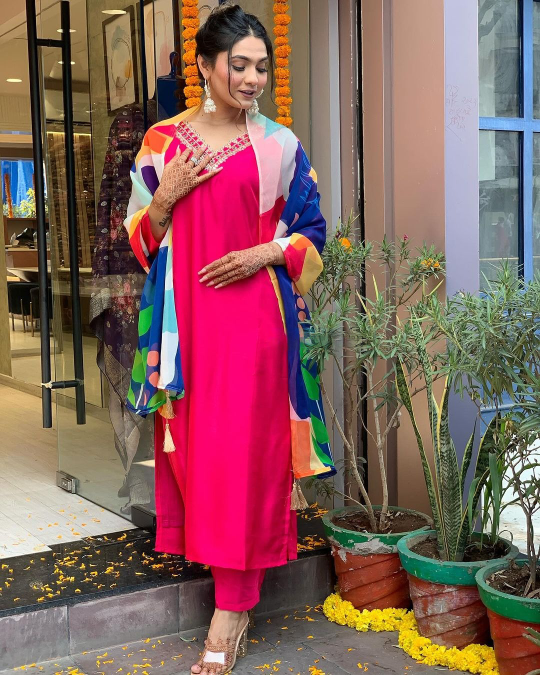 Designer Pure Viscose Jacquard Kurta With Pant And Heavy Dupatta Dropshipera