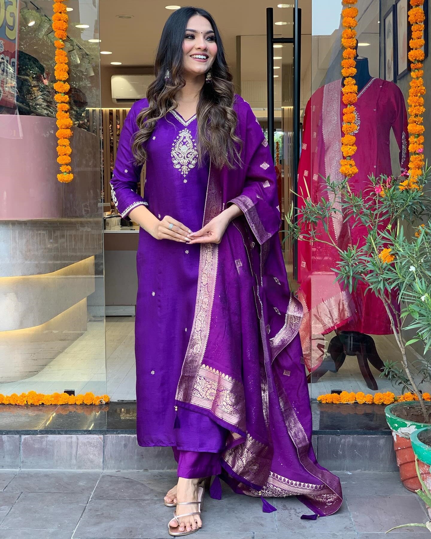 Designer Kurta set with Knee Bottom Pant and Beautiful Dupatta Dropshipera