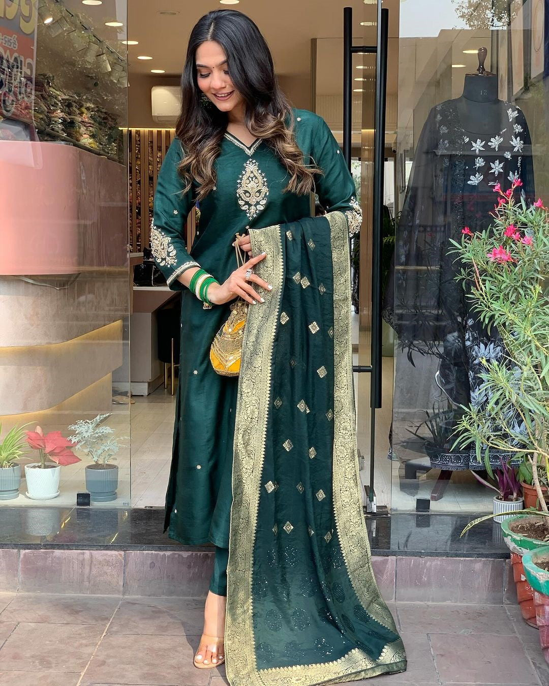 Designer Kurta set with Knee Bottom Pant and Beautiful Dupatta Dropshipera