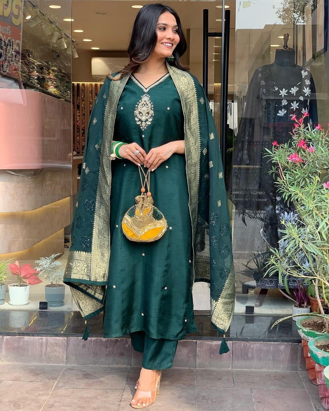 Designer Kurta set with Knee Bottom Pant and Beautiful Dupatta Dropshipera