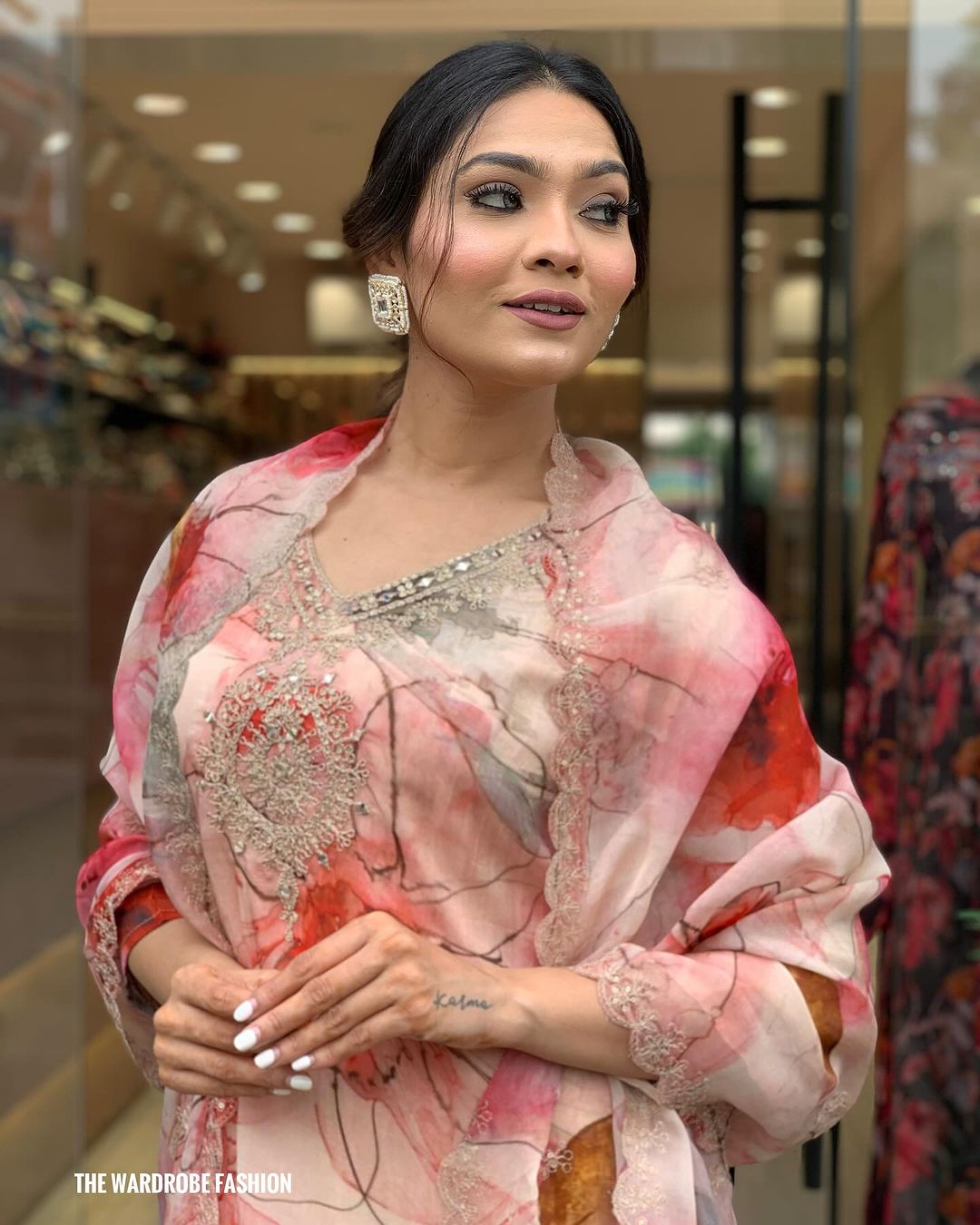 Women's Natural Crepe Kurti Pant With Organza Dupatta Dropshipera