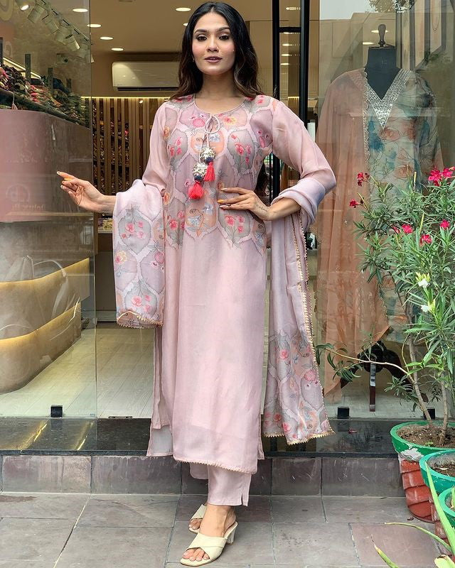 Beautiful Heavy Party Wear Suit With Georgeous Dupatta Dropshipera