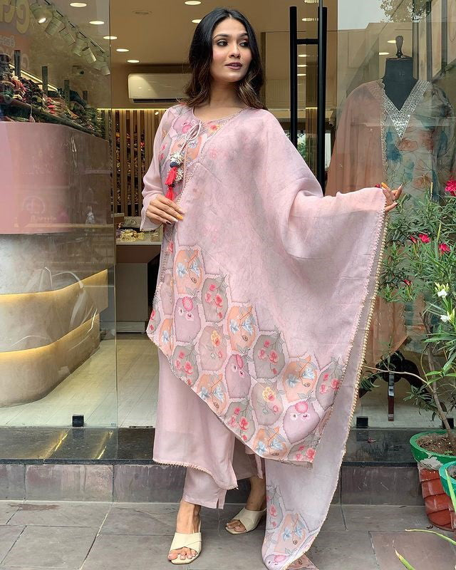 Beautiful Heavy Party Wear Suit With Georgeous Dupatta Dropshipera
