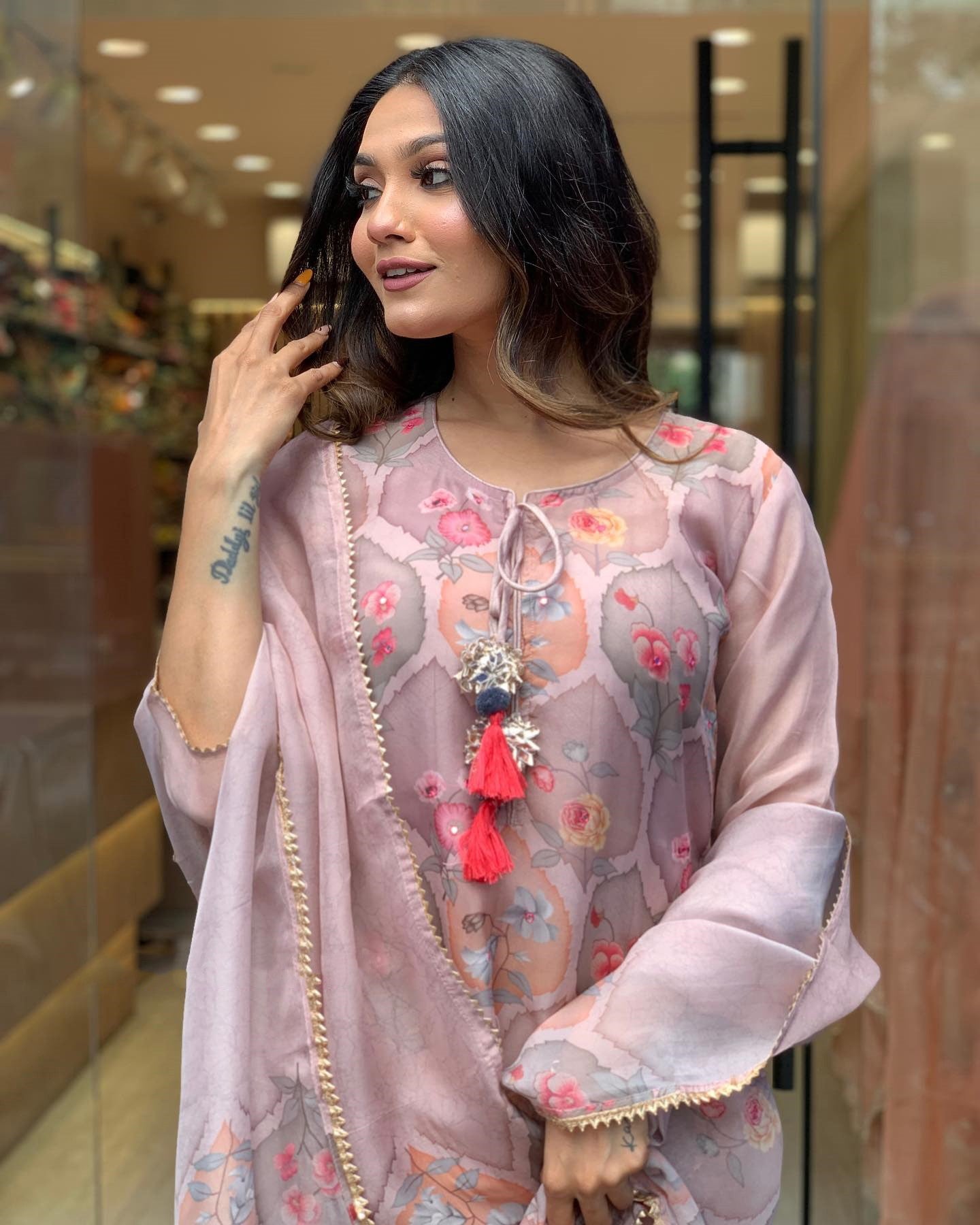 Beautiful Heavy Party Wear Suit With Georgeous Dupatta Dropshipera