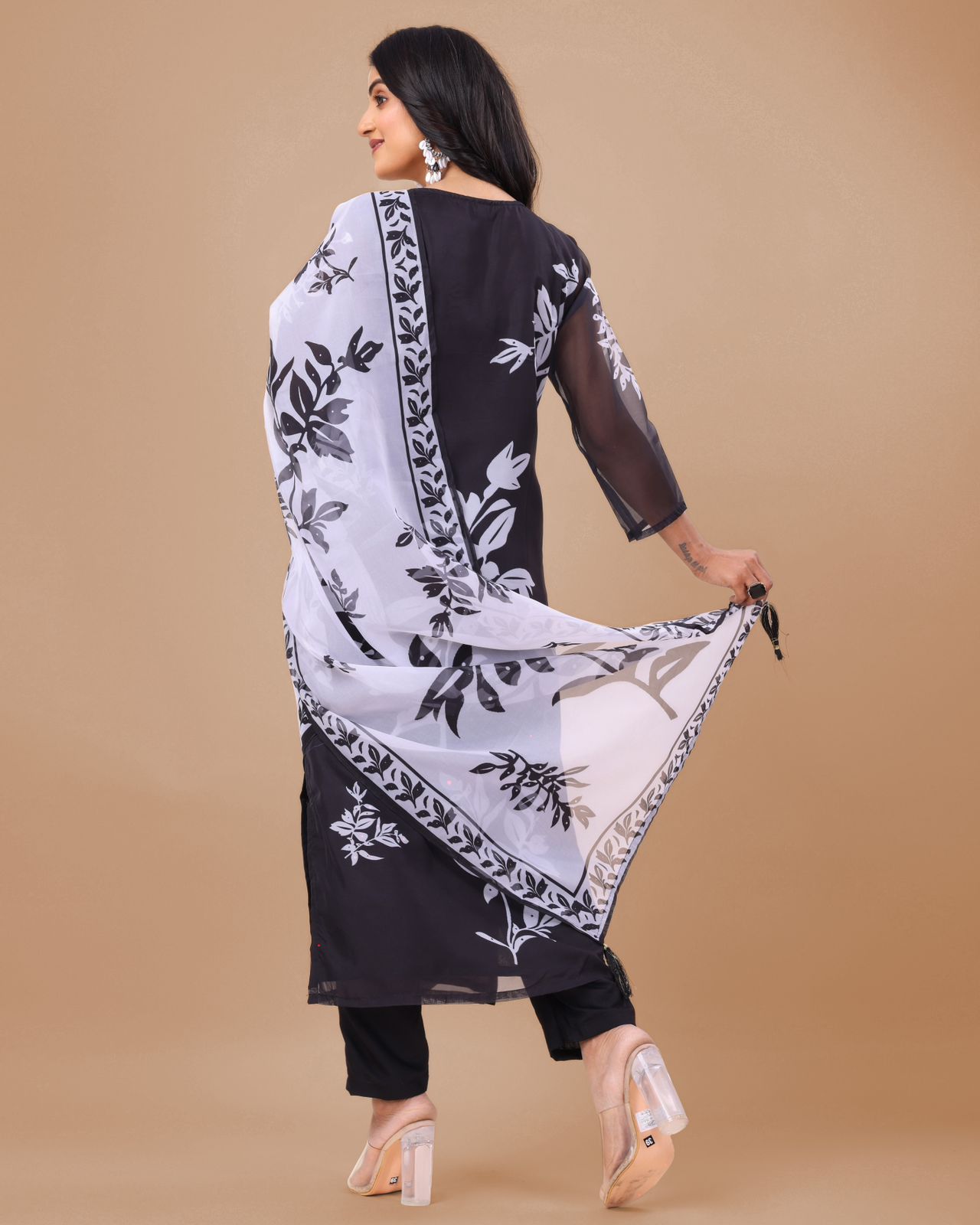 Floral Design Black Kurta Set with Bottom and Dupatta Dropshipera