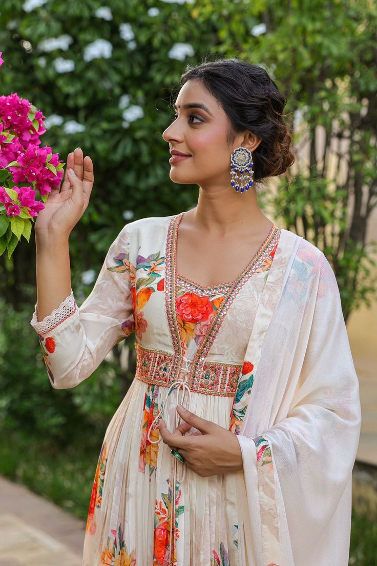 Women's Viscous Rayon Kurta Set With Printed Dupatta Set Dropshipera