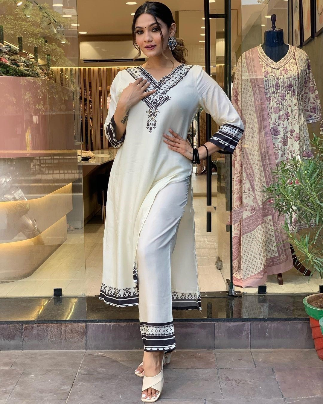 Designer Off White Beautiful Suit With Work On Neck Dropshipera