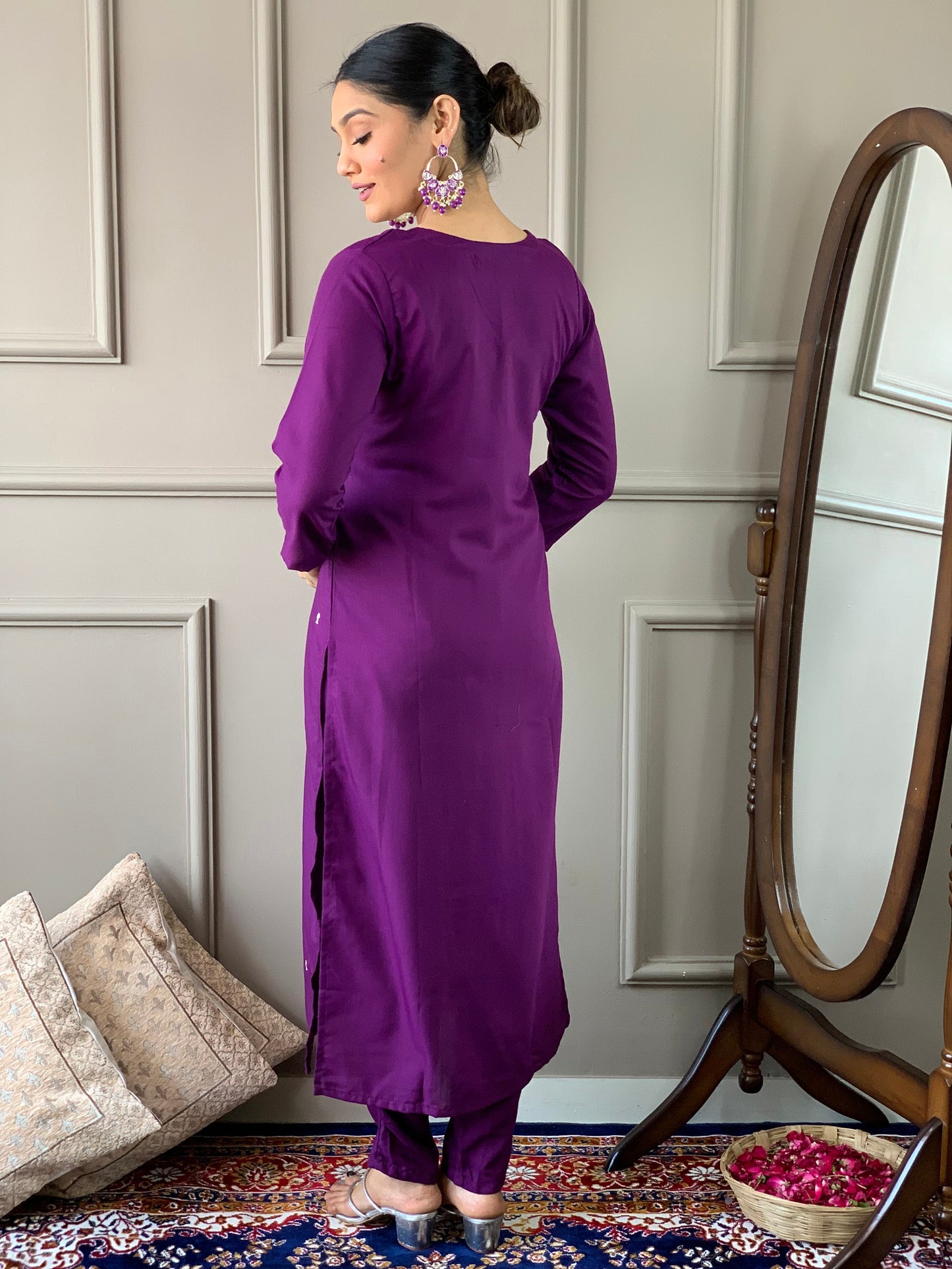 Designer Kurta set with Knee Bottom Pant and Plain Dupatta Dropshipera