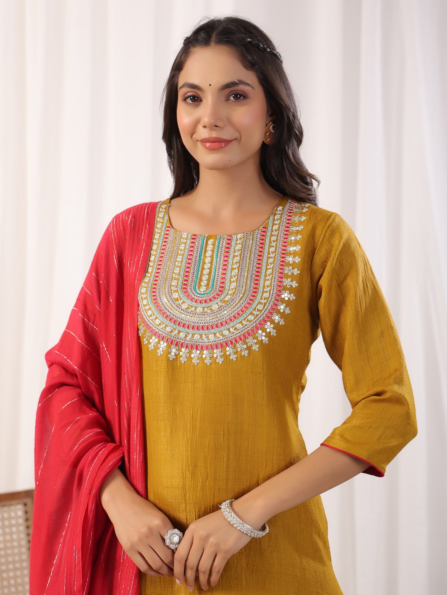 Solid Straight Round Neck Silk Kurta Pant Set With Dupatta Dropshipera