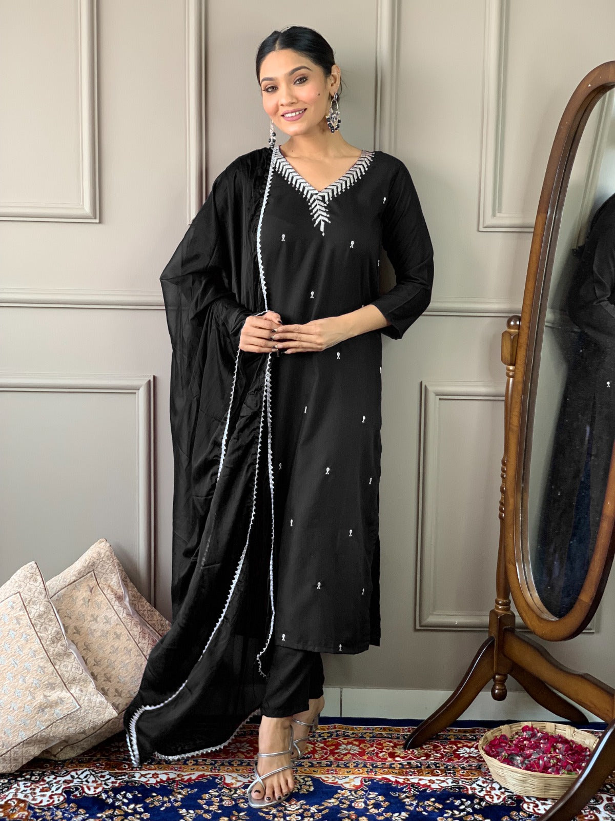 Designer Kurta set with Bottom Pant and Plain Dupatta in Black Color Dropshipera