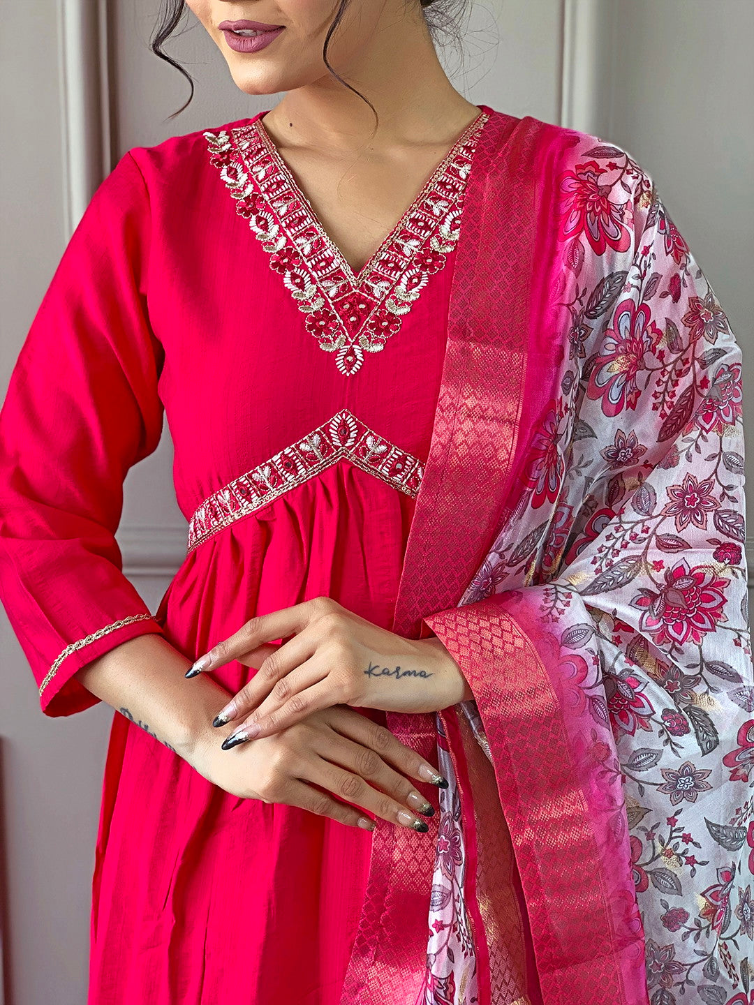 Alia Designe Kurta set with Knee Bottom Pant and Floral Dupatta Dropshipera