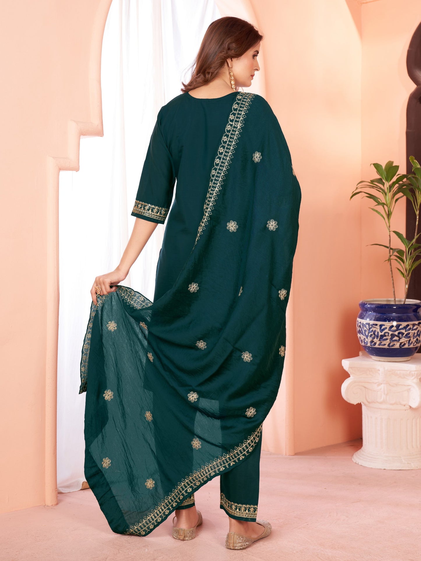 Green Embroidered Kurta set With Bottom Wear and Dupatta Dropshipera
