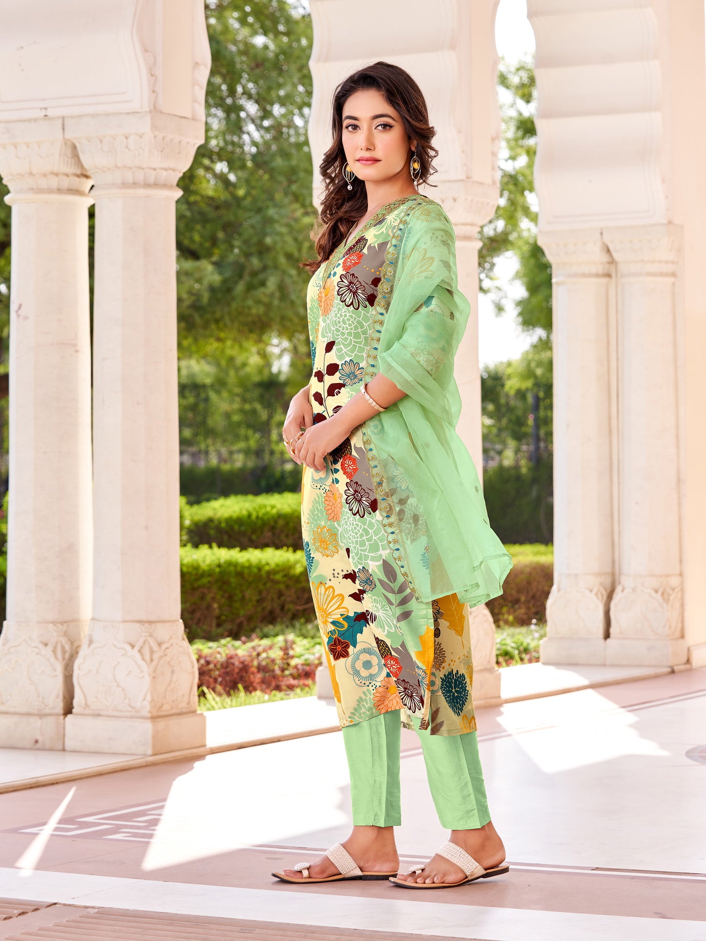 Women Floral Print Kurta with Pants And Dupatta Dropshipera