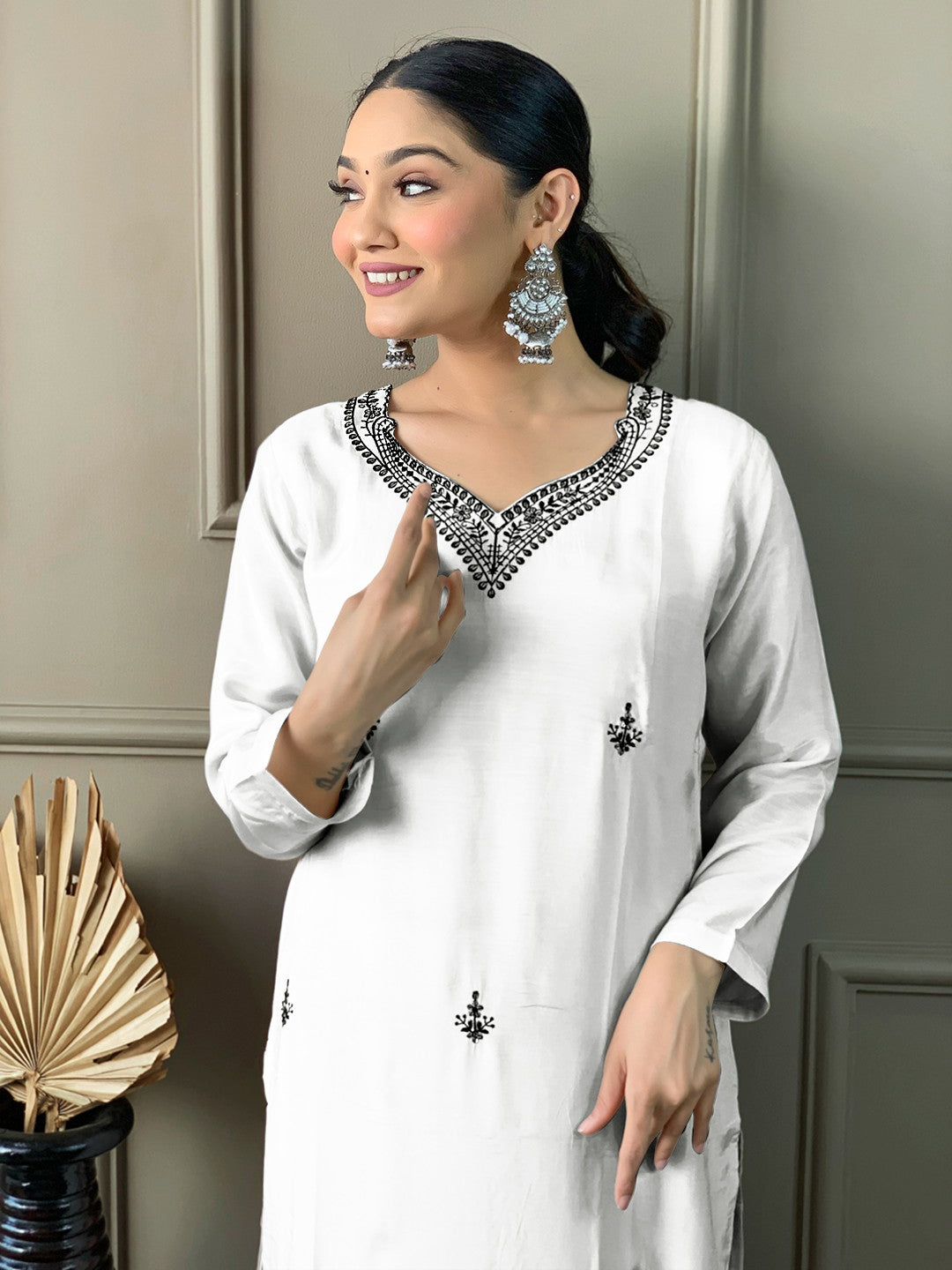 Women"s Off-White Embroidery Straight Kurta Pant With Dupatta Dropshipera