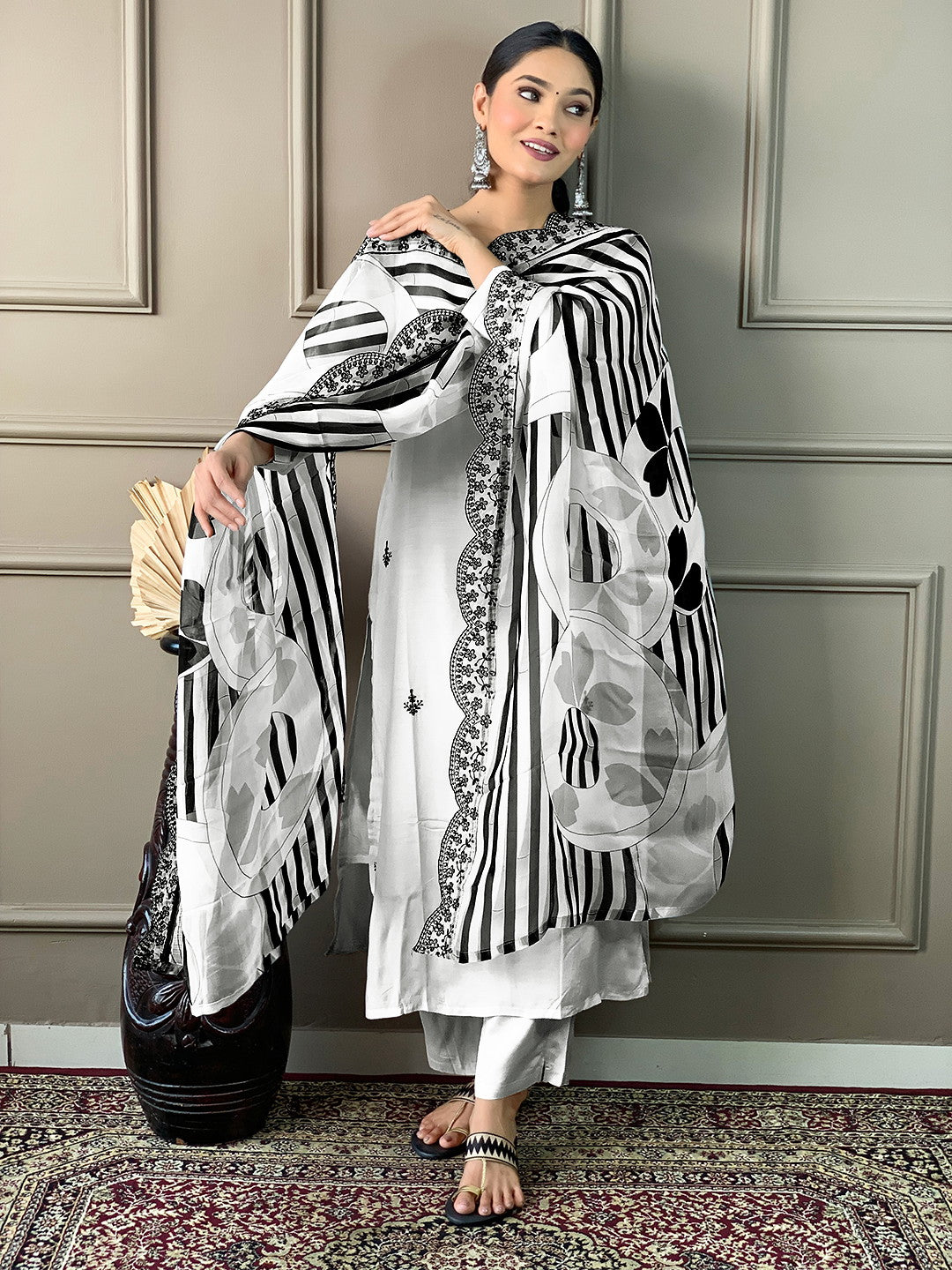 Women"s Off-White Embroidery Straight Kurta Pant With Dupatta Dropshipera