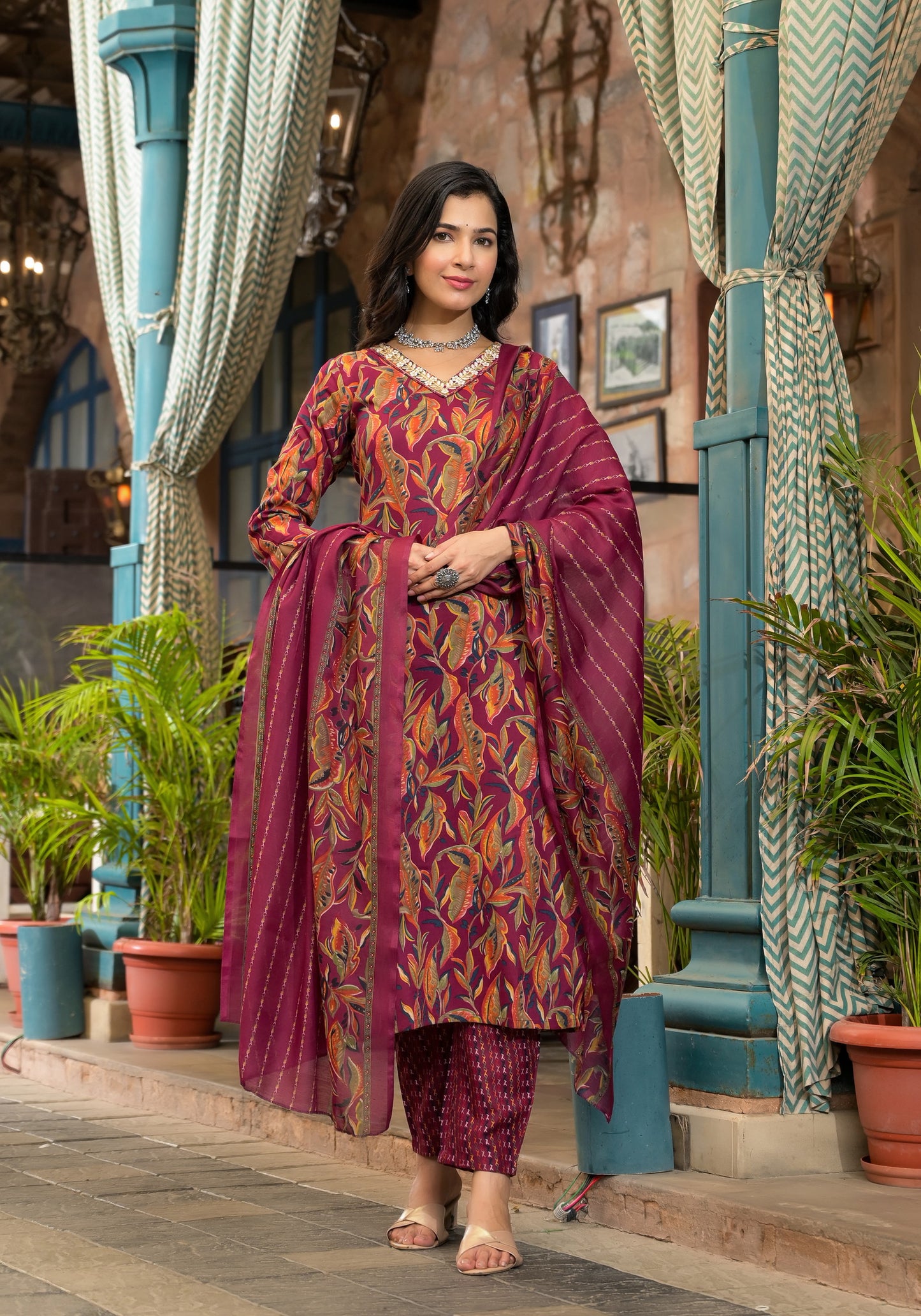 Women Floral Printed Kurta With Pant and dupatta Dropshipera
