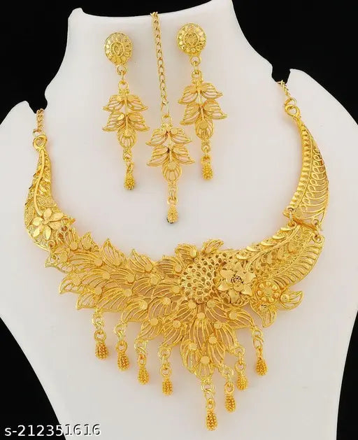New Tready Golden Jewellery Set for Women 19670