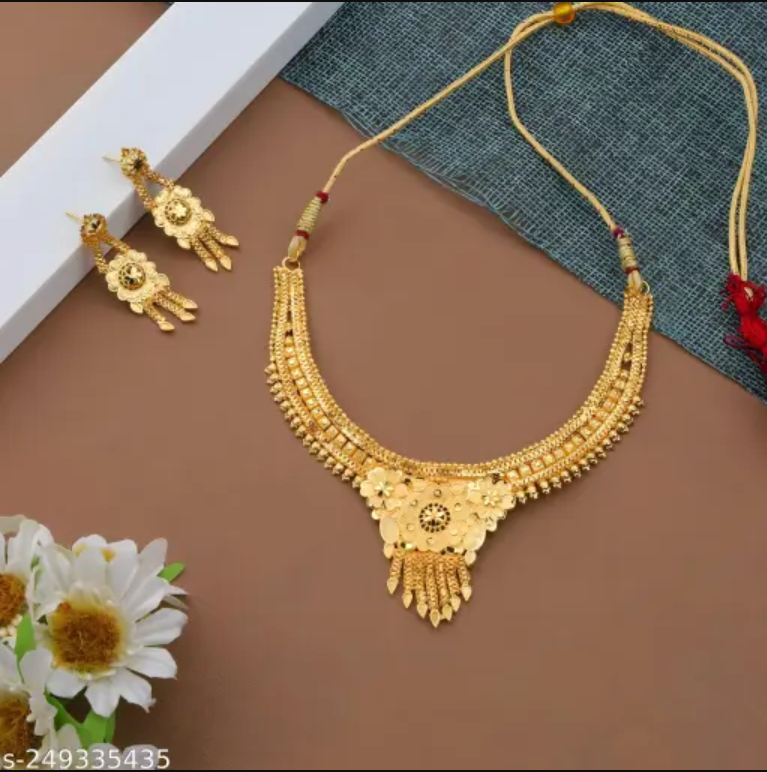 Jewellery Set Grand Look Gold Plated Necklace And Earring Set 19670