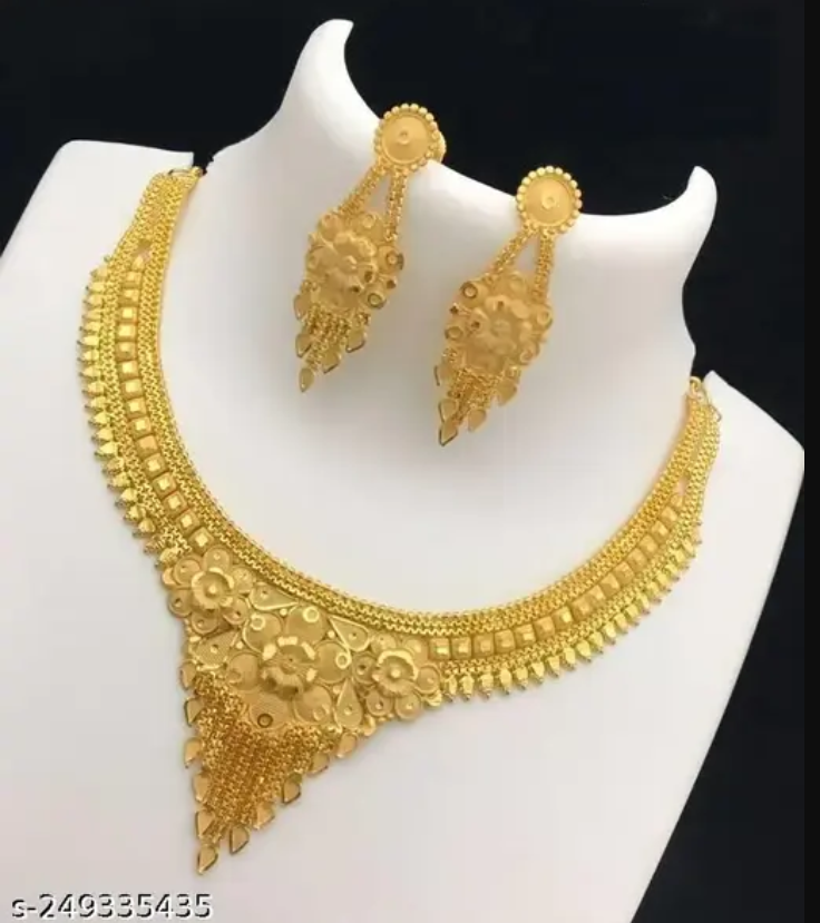Jewellery Set Grand Look Gold Plated Necklace And Earring Set 19670