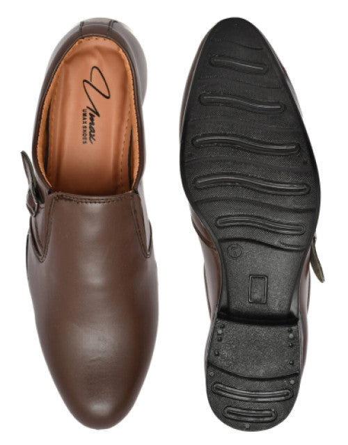 Men Checked Slip-On Shoes with Buckle Closure Dropdash