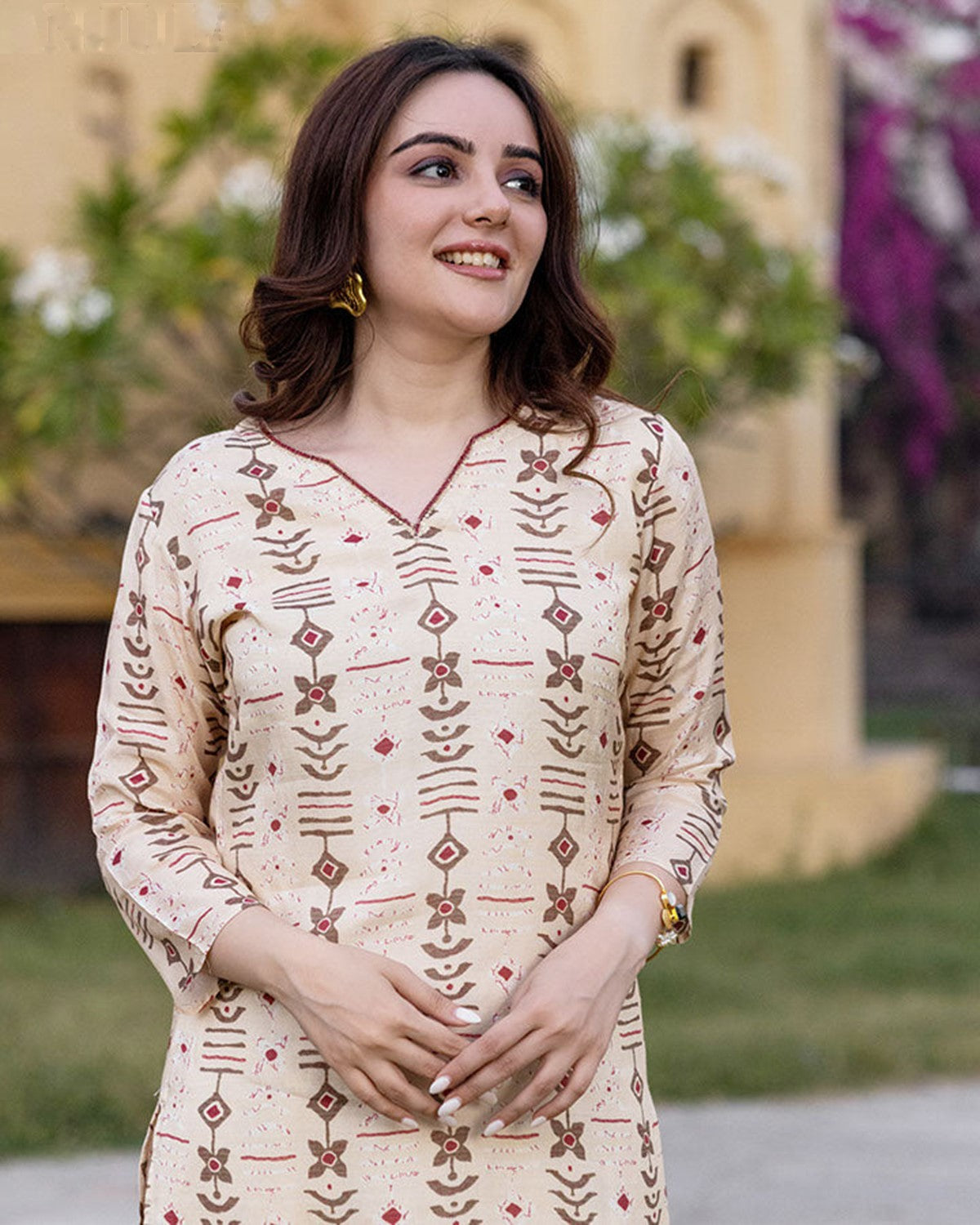 Cream Colour Pure Muslin Readymade Kurti With Bottom Set For Women's Dropshipera