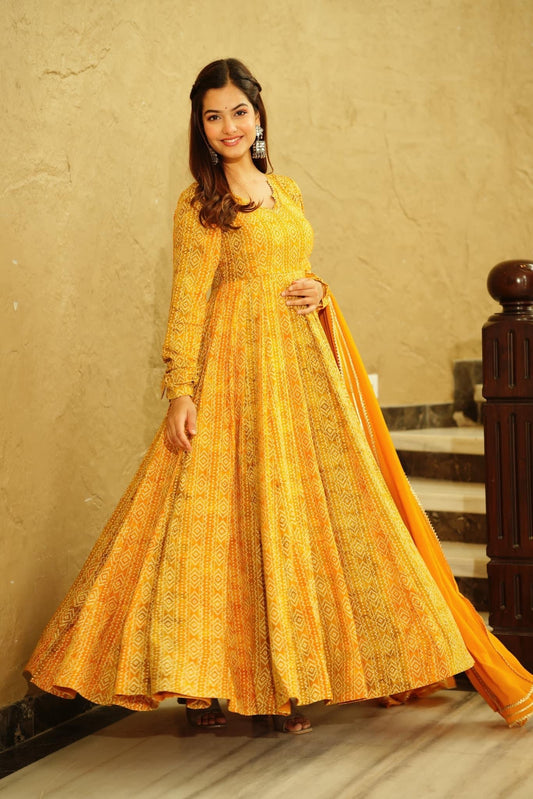 Beautiful and Stylish Full Flair Gown for Women In Yellow Color Dropshipera