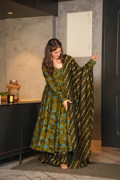Deep Green Color Glamorous Fancy And Elegant partywear Kurta Set For Women Dropshipera
