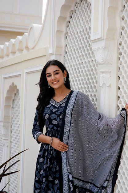 Floral Printed Rayon  Kurta With Pants & Dupatta Dropshipera