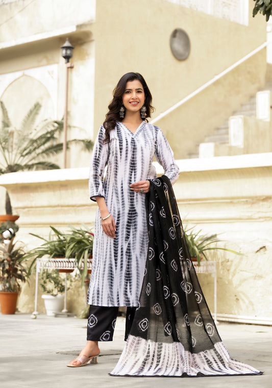 Printed Straight Kurta and Pant set with Dupatta Dropshipera