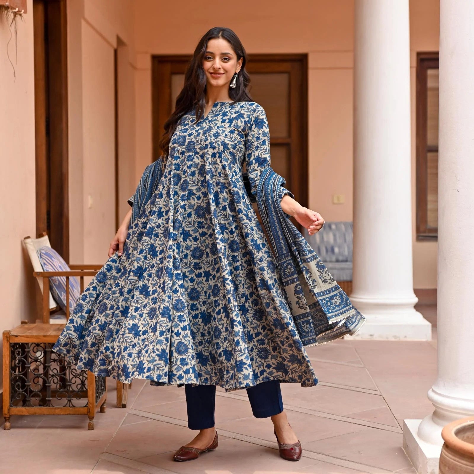 Blue Floral Anarkali Kurta Set For Women Dropshipera