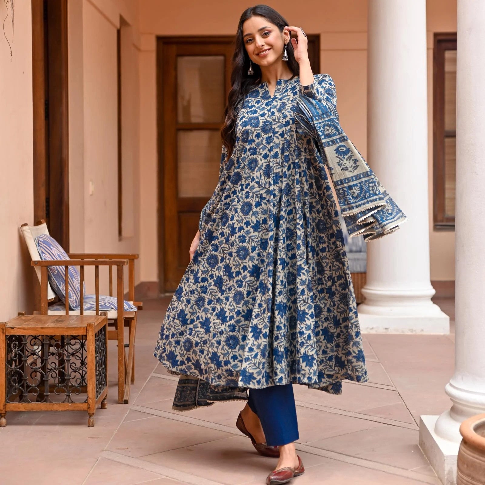 Blue Floral Anarkali Kurta Set For Women Dropshipera