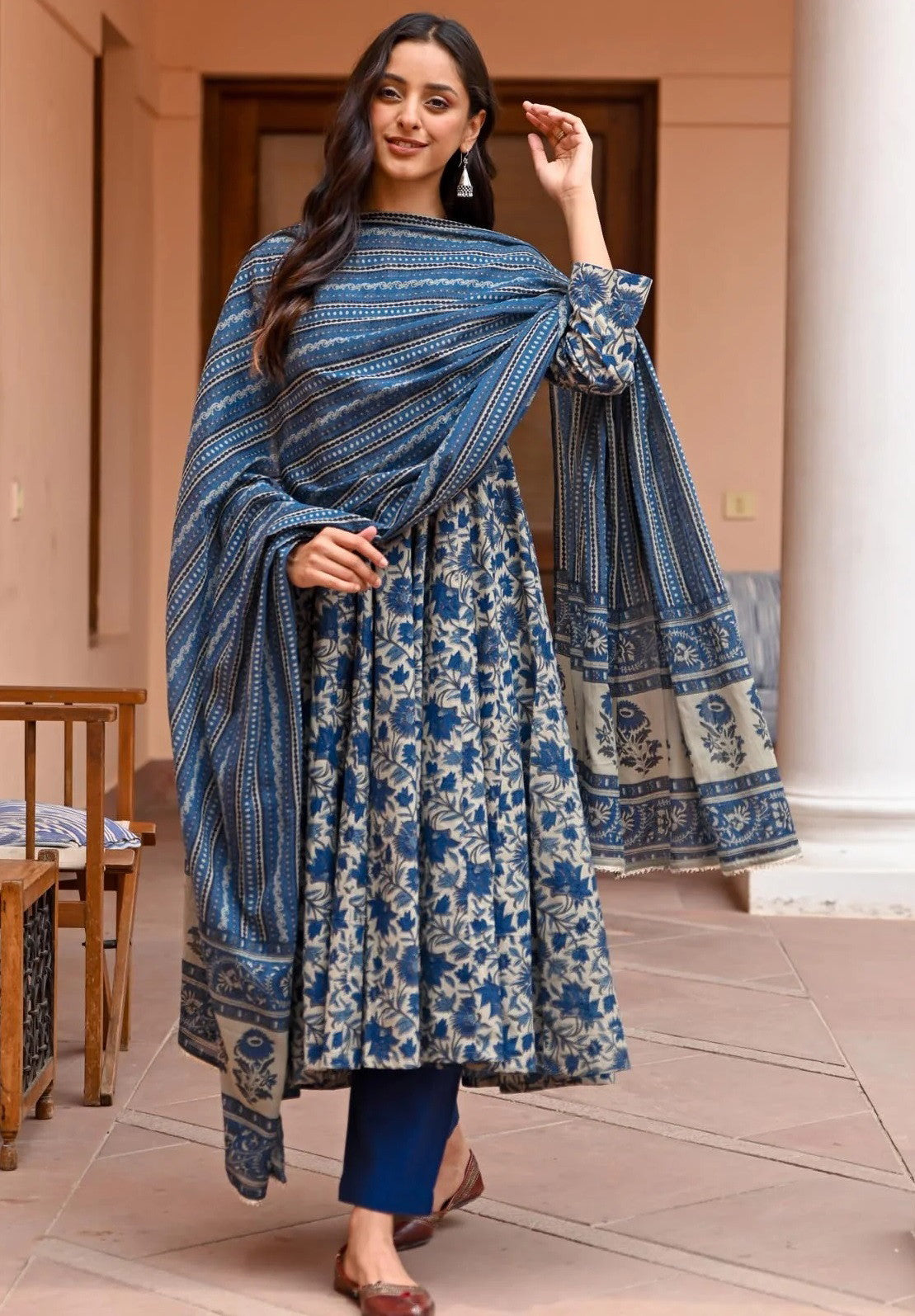 Blue Floral Anarkali Kurta Set For Women Dropshipera