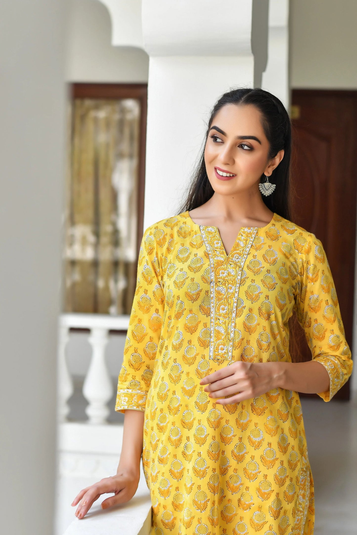 Yellow Printed Straight Kurta and Pant Set with Dupatta Dropshipera