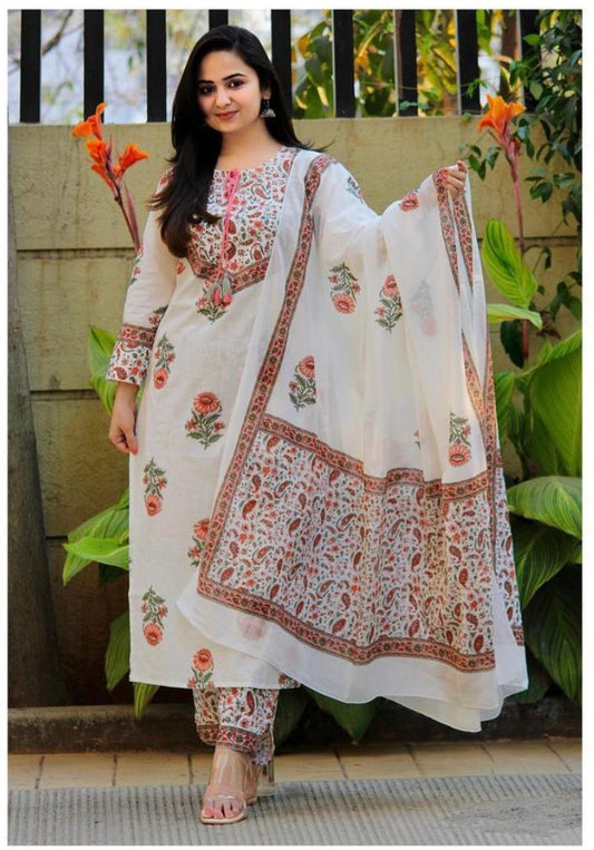 Women White Floral Print Pure Cotton Kurta with Trouser with Dupatta Dropshipera